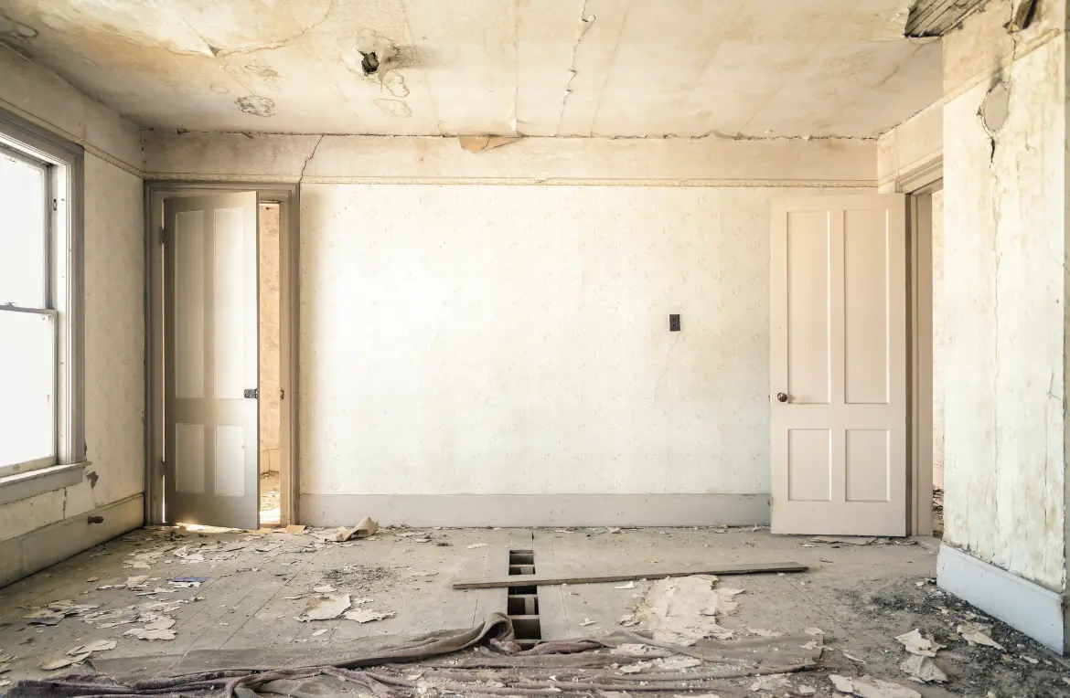 Waste disposal crew managing a cleanout project in Woodstown